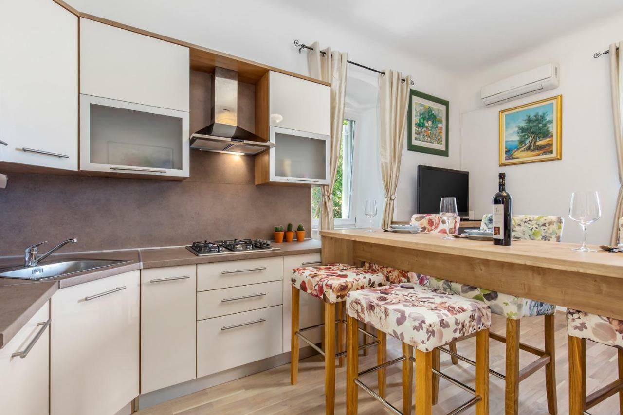 Apartman Villa Carolina Риека Экстерьер фото