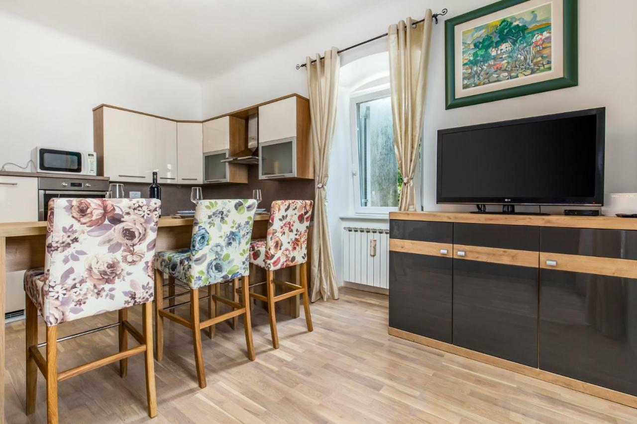 Apartman Villa Carolina Риека Экстерьер фото